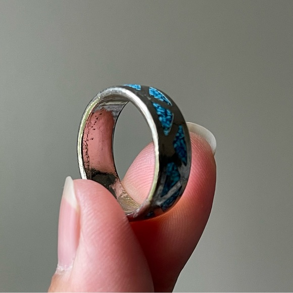 Turquoise Chip Inlay Silver Tone Ring Size 7 - Picture 6 of 10